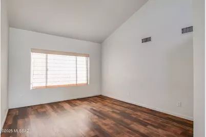 8157 N Streamside Avenue, Tucson, AZ 85741 - Photo 15