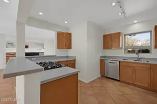 6432 E Brian Kent St, Tucson, AZ 85710 - Photo 9