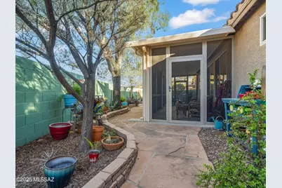9259 N Whispering Shadows Way, Tucson, AZ 85743 - Photo 27