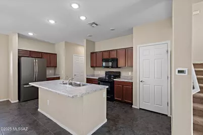 6543 E Brushback Loop, Tucson, AZ 85756 - Photo 3