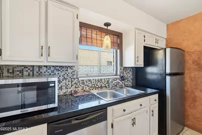 1601 S Santa Belia, Green Valley, AZ 85614 - Photo 7