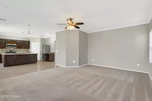 6733 S Stone Fly Dr, Tucson, AZ 85757 - Photo 15