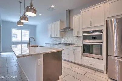 13213 Chiracahua Peak Drive, Oro Valley, AZ 85755 - Photo 5