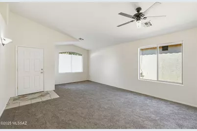 5479 W Silent Dove Way, Marana, AZ 85653 - Photo 5