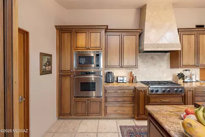 4425 N Hacienda Del Sol Road, Tucson, AZ 85718 - Photo 19
