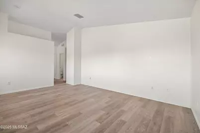 5204 N Tributary Drive, Tucson, AZ 85705 - Photo 19