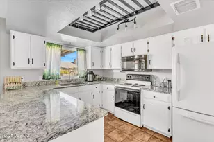 2271 Orchid Dr, Sierra Vista, AZ 85635 - Photo 9