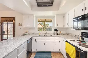 2271 Orchid Dr, Sierra Vista, AZ 85635 - Photo 9