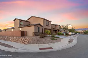 8166 S Soltero Mine Dr, Tucson, AZ 85747 - Photo 9