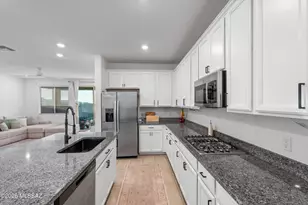 8166 S Soltero Mine Dr, Tucson, AZ 85747 - Photo 13