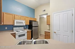 7057 S Pebble Shore Dr, Tucson, AZ 85757 - Photo 11