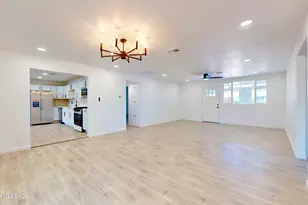 8267 E Cooper Pl, Tucson, AZ 85710 - Photo 23