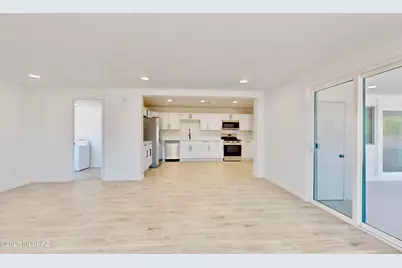 8267 E Cooper Place, Tucson, AZ 85710 - Photo 35