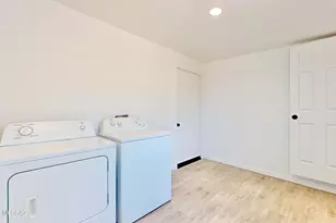 8267 E Cooper Pl, Tucson, AZ 85710 - Photo 31