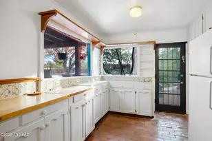 1494 E Prospect Ln, Tucson, AZ 85719 - Photo 11