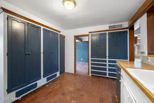 1494 E Prospect Ln, Tucson, AZ 85719 - Photo 13