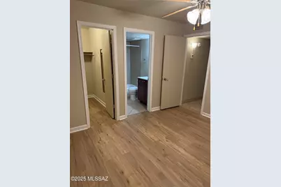 3357 N Country Club Road #APT 21, Tucson, AZ 85716 - Photo 5