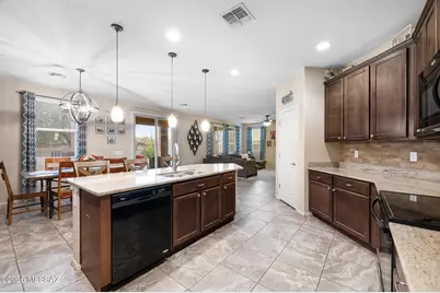 12437 N Waterside Drive, Marana, AZ 85653 - Photo 13