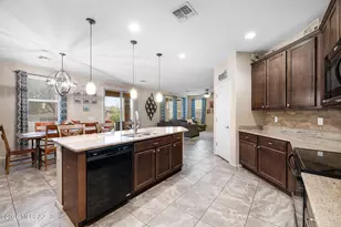 12437 N Waterside Dr, Marana, AZ 85653 - Photo 13