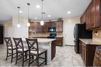 12437 N Waterside Drive, Marana, AZ 85653 - Photo 11