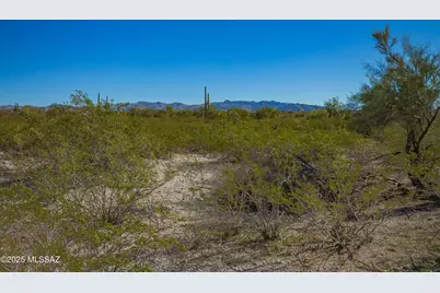40679 Staghorn Lane #E, Marana, AZ 85658 - Photo 7