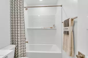 10423 W Thetford Ln, Marana, AZ 85653 - Photo 33