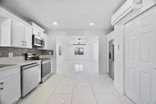 [Address not provided], Tucson, AZ 85746 - Photo 13