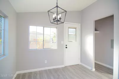 1719 W Seabrooke Drive, Tucson, AZ 85705 - Photo 11