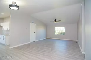 1719 W Seabrooke Dr, Tucson, AZ 85705 - Photo 3