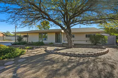 852 S Stuart Place, Tucson, AZ 85710 - Photo 1