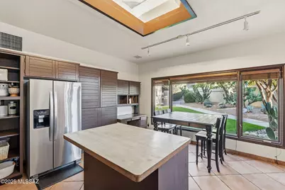 151 W Roma Drive, Oro Valley, AZ 85737 - Photo 13