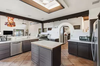 151 W Roma Drive, Oro Valley, AZ 85737 - Photo 15