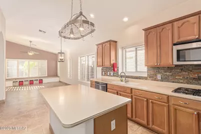 11951 N Cantata Drive, Oro Valley, AZ 85737 - Photo 9