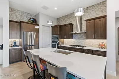 2419 E Wrightson View Drive, Green Valley, AZ 85614 - Photo 17