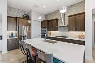 2419 E Wrightson View Dr, Green Valley, AZ 85614 - Photo 17