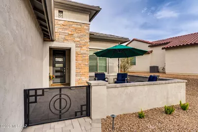 2419 E Wrightson View Drive, Green Valley, AZ 85614 - Photo 3