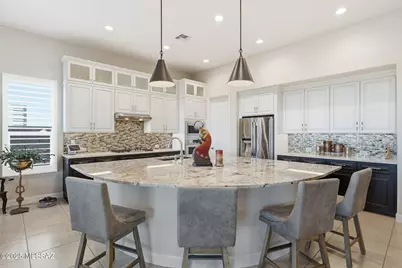 2443 E Copper Valley Way, Green Valley, AZ 85614 - Photo 17