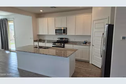 737 W Calle El Teclado, Sahuarita, AZ 85629 - Photo 3