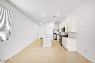 7065 W Indian Clover Way, Tucson, AZ 85757 - Photo 3