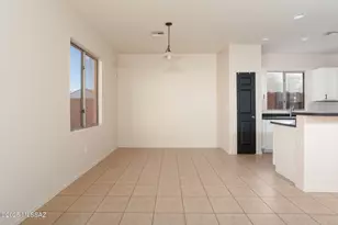 12076 W Makenna Ln, Marana, AZ 85653 - Photo 5