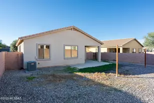 12076 W Makenna Ln, Marana, AZ 85653 - Photo 17