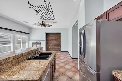 7173 W Dimming Star Drive, Tucson, AZ 85743 - Photo 7