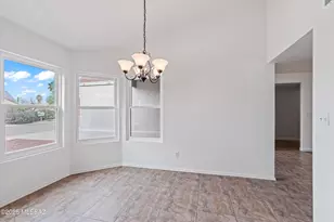 7848 N Roundstone Dr, Tucson, AZ 85741 - Photo 9