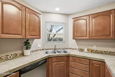 6414 N Tierra De Las Catalinas #31, Tucson, AZ 85718 - Photo 13