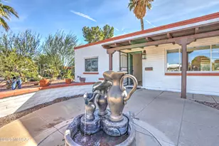 153 E Los Arcos, Green Valley, AZ 85614 - Photo 5