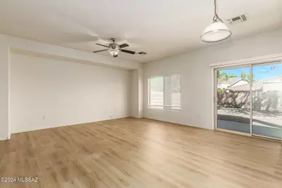 7104 W Amber Burst Court, Tucson, AZ 85743 - Photo 5