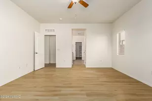 7104 W Amber Burst Ct, Tucson, AZ 85743 - Photo 9