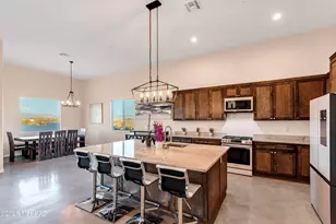 4456 W Placita Roca Escondida, Tucson, AZ 85745 - Photo 9