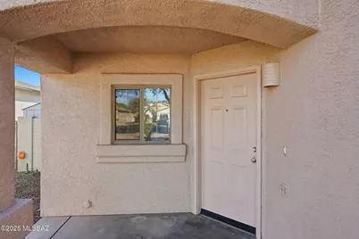 8271 S Via Del Forjador, Tucson, AZ 85747 - Photo 3