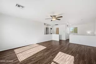 341 W Amber Hawk Ct, Green Valley, AZ 85614 - Photo 19